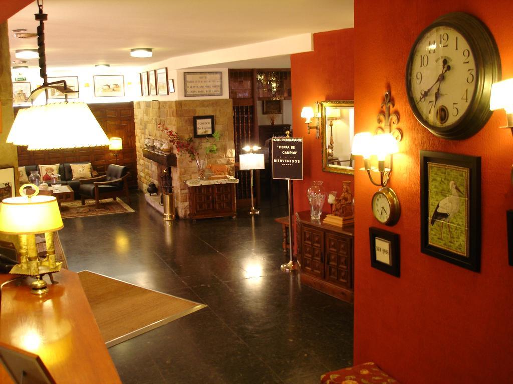 Hotel Tierra De Campos Osorno Interior foto